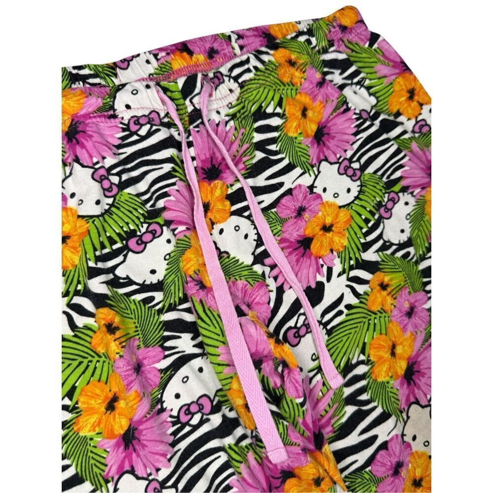 Sanrio Women’s Medium Hello Kitty Tropical Escape Pajamas Pink‎ Zebra Loungewear - Picture 3 of 8